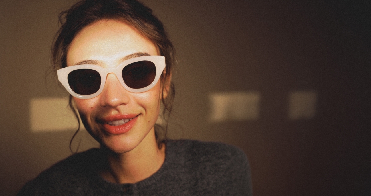 <span style="color:#FCFF9F;">Lentes de sol</span>