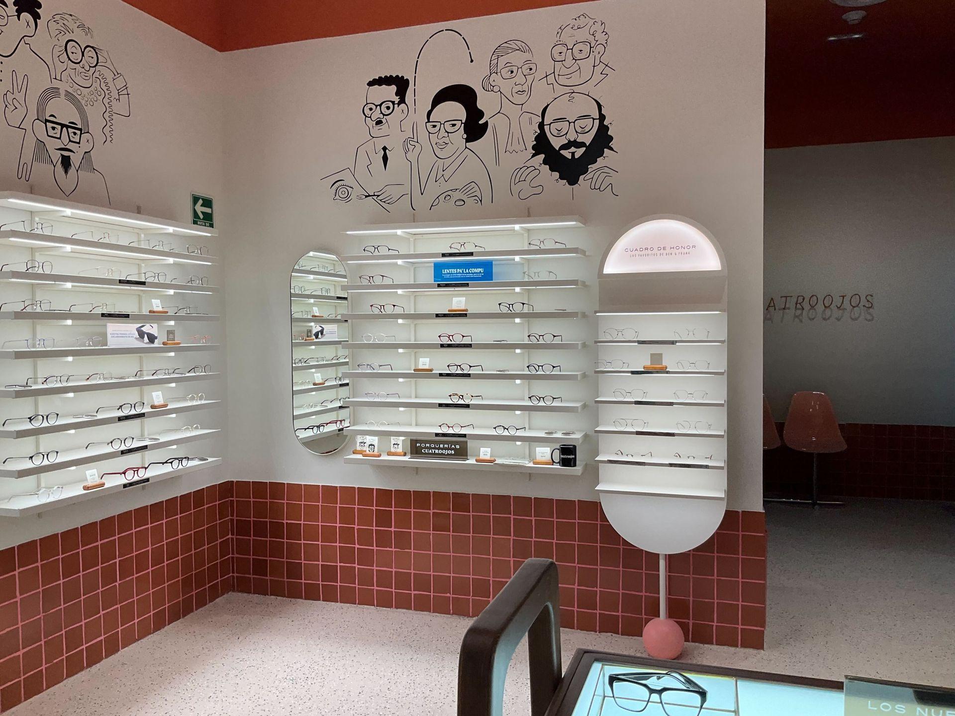 Fachada de la óptica Ben & Frank en Plaza Tlalnepantla, Tlalnepantla, Estado de México