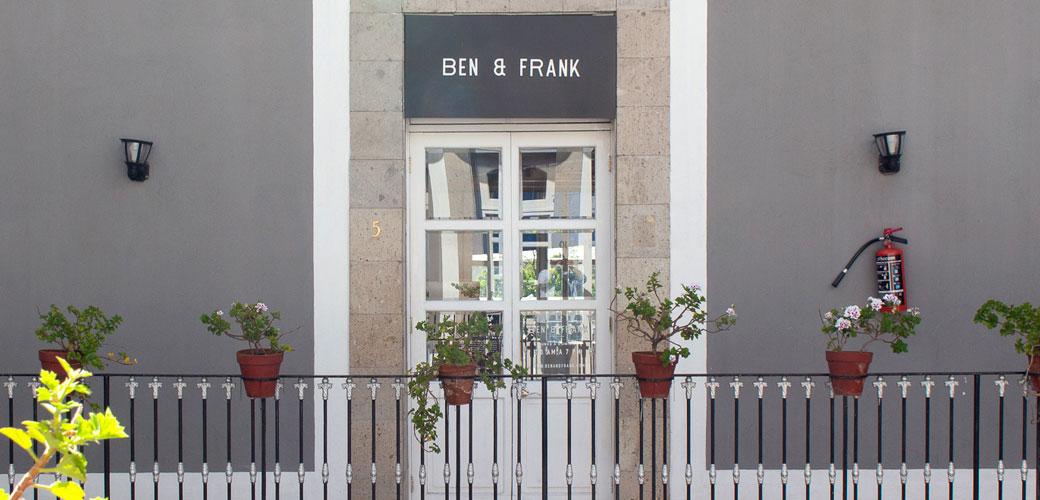 Fachada de la óptica Ben & Frank en San Ángel, Álvaro Obregón, Ciudad de México